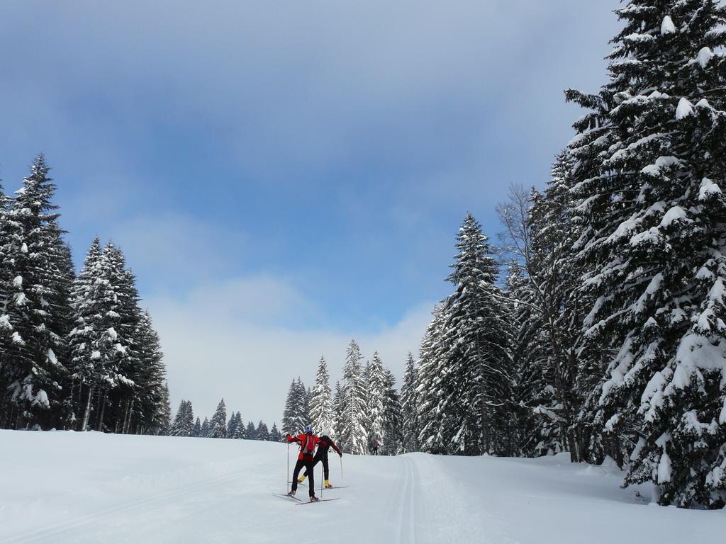 La Roche Du Tresor Village Vacances Longevilles-Mont-dʼOr 외부 사진