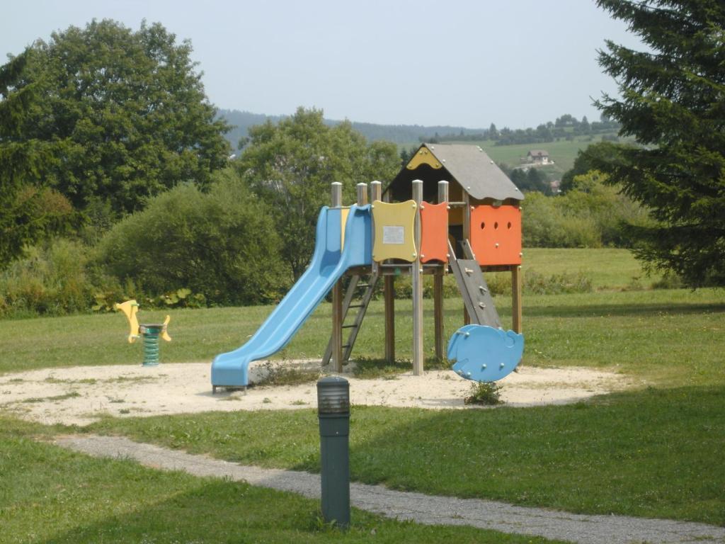 La Roche Du Tresor Village Vacances Longevilles-Mont-dʼOr 외부 사진